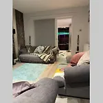 Unique Luxury Spa Sauna Hottub Gaming Private Bar